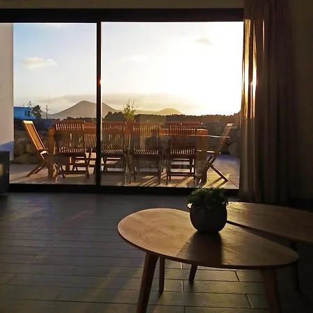 Y Estudios Art Lab Fuerteventura Nyaraló *